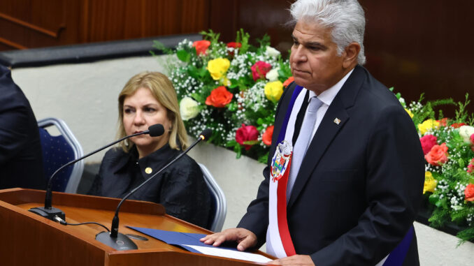 Fotografía de archivo del presidente de Panamá, José Raúl Mulino. EFE/ Gabriel Rodríguez
