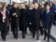 El presidente de Francia, Emmanuel Macron, y la alcaldesa de París, Anne Hidalgo, encabezaron una ceremonia en la pequeña calle Nicolas Appert, donde una placa en la fachada de la antigua sede de Charlie Hebdo. EFE/EPA/LUDOVIC MARIN / POOL MAXPPP OUT