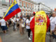 Asistentes a la manifestación convocada por la oposición venezolana un día después de las elecciones en el país. EFE/ J.P.Gandul