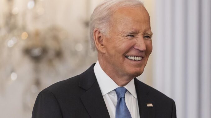 El presidente de Estados Unidos, Joe Biden, pronuncia el último discurso sobre política exterior de su presidencia en el Departamento de Estado en Washington, DC, EE.UU., el 13 de enero de 2025. EFE/EPA/Jim Lo Scalzo
