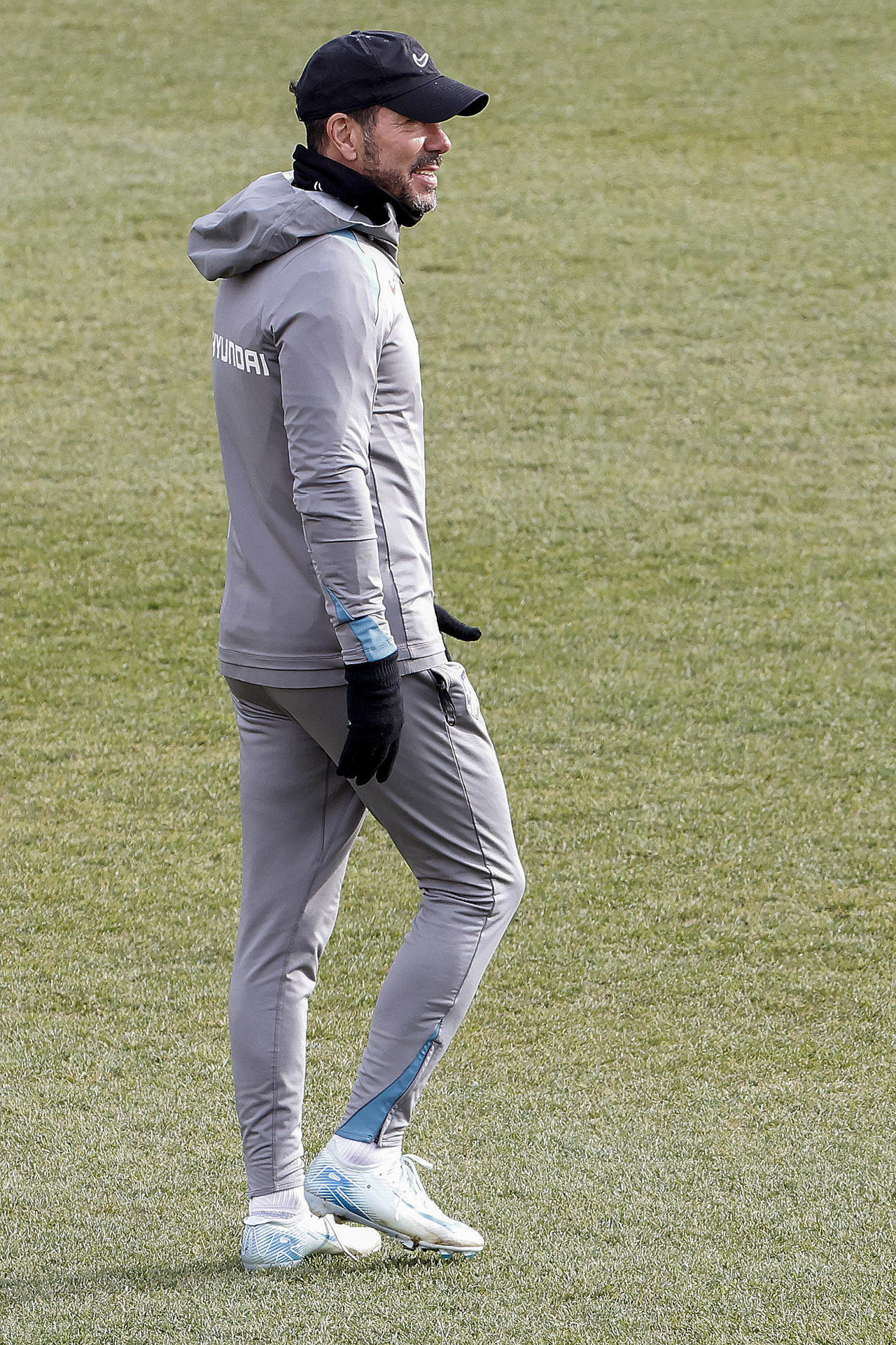 Simeone, durante el entrenamiento.-EFE/ J.P. Gandul
