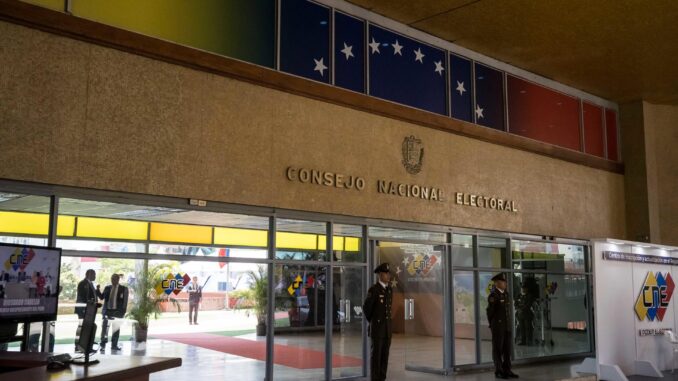 Fotografía de archivo del 9 de abril de 2024 de la sede del Consejo Nacional Electoral (CNE), en Caracas (Venezuela). EFE/ Miguel Gutiérrez ARCHIVO
