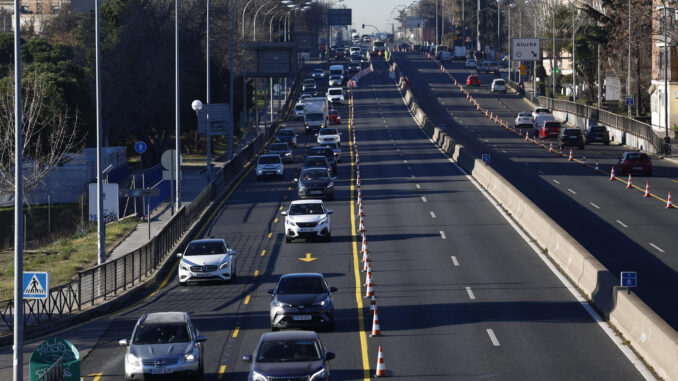 MADRID, 15/01/2025.- Vista de la autovía A-5 a la altura de Campamento tras arrancar las obras de soterramiento de la A-5, este miércoles, en Madrid.  EFE/ Rodrigo Jiménez
