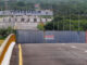 Fotografía de un contenedor este viernes, en el puente Internacional Atanasio Girardot, que une a Cúcuta con el estado de Táchira Venezuela, en Cúcuta (Colombia). EFE/ Mario Caicedo