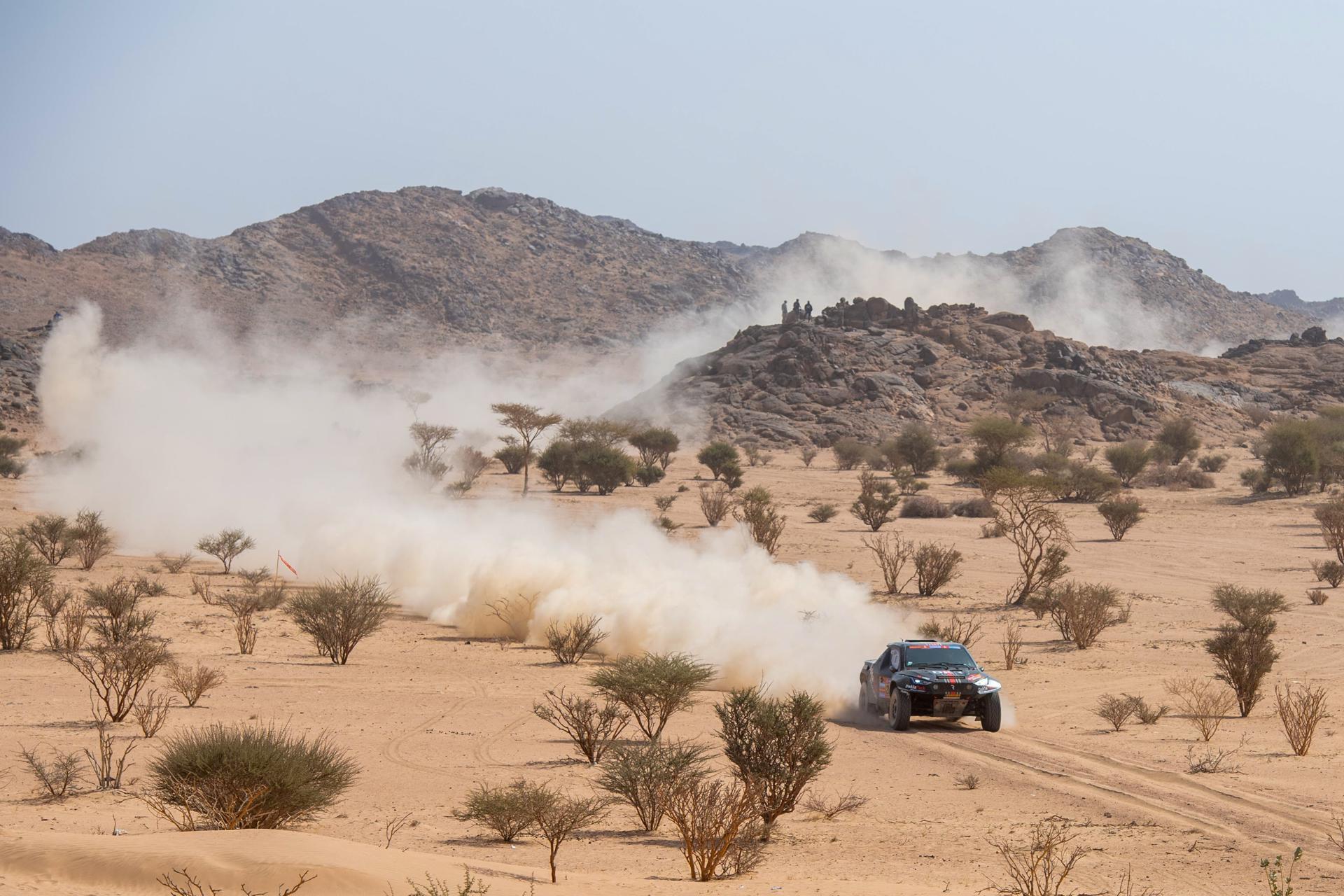 Dutch driver Dave Klaassen and Dutch co-driver Tessa Klaassen drive their Red-Lined Daklapack Rallysport during the Prologue of the 2025 Dakar Rally in EFE/EPA/Gerard Laurenssen
