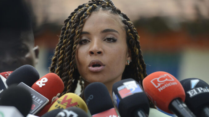 Fotografía de archivo del 18 de junio de 2024 de la gobernadora del departamento de Chocó, Nubia Carolina Córdoba, durante la primera sesión del Subcomité de Convergencia Regional de la COP16 en Cali (Colombia). EFE/Ernesto Guzmán
