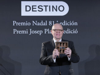 El jurado del Premio Nadal proclama a Jorge Fernández Díaz como ganador de su 81 edición en una velada en el que se ha dado también a conocer al vencedor de la 57 edición del Premio Josep Pla de prosa en catalán. EFE/Marta Pérez