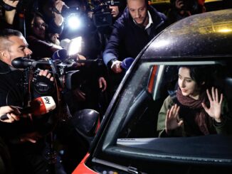 La periodista italiana Cecilia Sala en su llegada a Roma el 8 de enero de 2025.EFE/EPA/FABIO FRUSTACI