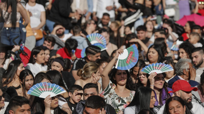 Fotografía de archivo del acto de celebración del Día Internacional del Pueblo Gitano, en Valencia, el pasado mes de abril. EFE/Manuel Bruque
