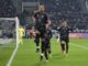 El delantero del Bayern Múnich Harry Kane celebra el 0-1 durante el partido de la Bundesliga que han jugado Borussia Moenchengladbach y Bayern Munich en Moenchengladbach, Alemania. EFE/EPA/CHRISTOPHER NEUNDORF