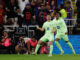 El centrocampista del FC Barcelona Gavi (i) celebra tras anotar el 1-0 que abre el marcador para el equipo culé durante el encuentro de semifinales de la Supercopa de España de fútbol en el estadio Rey Abdullah de Yeda (Arabia Saudí). EFE/ Alberto Estévez