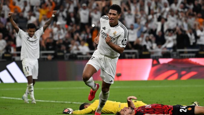 Jude Bellingham, jugador del Madrid, celebra el primer gol de su equipo, obra del inglés Jude Bellingham durante el partido de semifinales de la Supercopa de España de fútbol entre el Real Madrid y el RCD Mallorca, este jueves en Yeda. EFE/EPA/STRINGER
