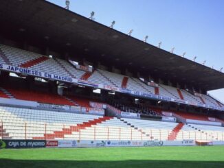 Vista del estadio multiusos en el Parque de los Héroes