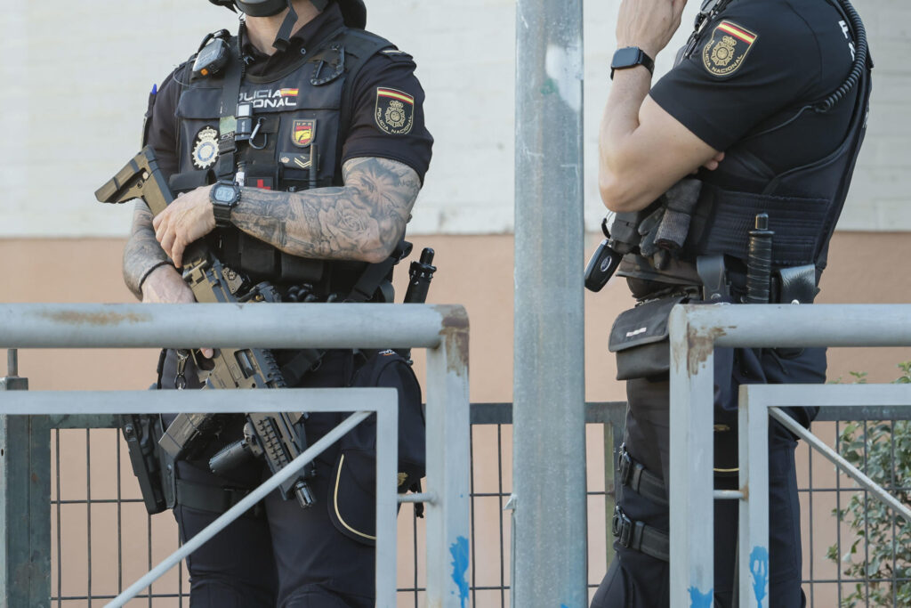 Detenido el hombre atrincherado en una vivienda en Brenes (Sevilla)