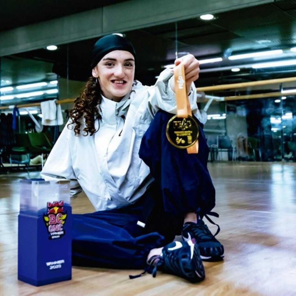 Talento joven enciende la Navidad: Stellar Girls finalistas mundiales en innovación