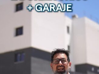 Cartel informativo del sorteo de 91 viviendas en alquiler de Lagoom Living en el barrio de Universidad