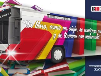 Cartel del Bibliobús de Sevilla la Nueva con información de paradas, horarios y fechas para el verano 2026