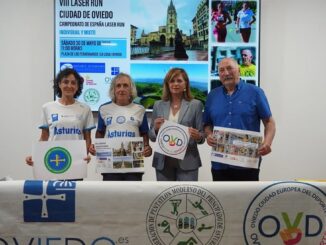 Presentación del VIII Campeonato de España de Láser Run con autoridades municipales y dirigentes deportivos