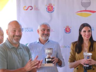 Acto de entrega de premios del Challenge de España con la diputada de Turismo Ana del Mor en representación de la Agencia Destino Huelva