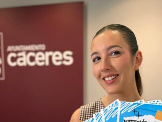 Presentación del programa de natación de verano 2026 del Ayuntamiento de Cáceres