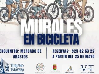 Grupo de personas en bicicleta recorriendo los murales artísticos de Talavera de la Reina en una ruta de turismo sostenible