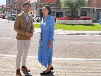 Rotonda renaturalizada en la confluencia de calles Manuel Sandoval con Puerto de Navacerrada en Torrejón de Ardoz
