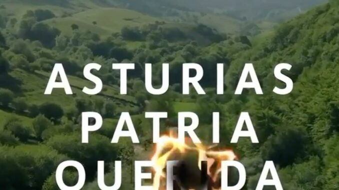 Cartel de campaña de prevención de incendios forestales de Asturias con el mensaje ¿QUERIDA o QUEMADA? Cuidemos nuestro paraíso