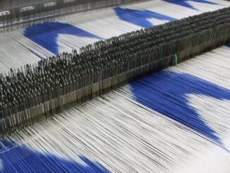 Cartel informativo de la línea de ayudas del Govern de les Illes Balears para empresas industriales afectadas por la crisis internacional