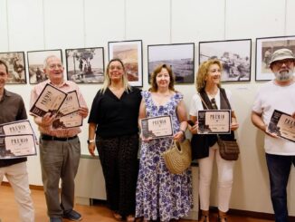 Entrega de premios del Concurso de Fotografía Antigua de Colmenar Viejo con fotografías históricas del municipio