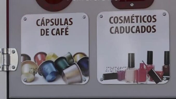 Valladolid refuerza su servicio de Punto Limpio Móvil Presentación de dos nuevos puntos limpios móviles de la Diputación de Valladolid
