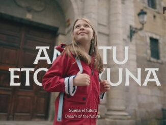 Cartel de Euskal Museoa promocionando la entrada gratuita del 10 al 21 de junio con elementos visuales de la cultura vasca