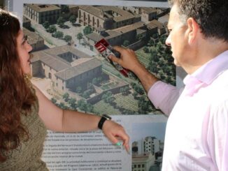 Panel de la exposición 'Paseo de la Libertad: un paseo para el recuerdo' mostrando fotografías históricas y documentación del paseo