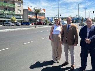 Cartel informativo sobre mejoras de la avenida de Portugal y proyecto de la N-502