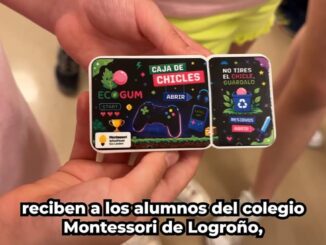 El alcalde de Logroño Conrado Escobar y la concejala de Educación Laura Lázaro reciben a alumnos del colegio Montessori ganadores de la MBA League