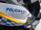 Agente de la Policía Local de Ibiza en moto durante labores de vigilancia y orden público