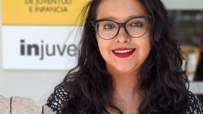 Cartel promocional de los Premios Injuve de Periodismo y Comunicación 2016 con información de plazo de presentación