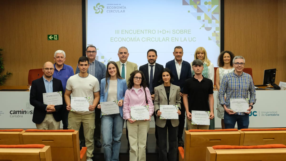 Consejero de Universidades de Cantabria durante la entrega de los III Premios MARE de Economía Circular