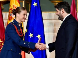 El presidente Fernando López Miras entrega la Medalla de Oro de la Región de Murcia a la Princesa de Asturias, doña Leonor de Borbón y Ortiz