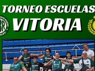 Equipo de Raíces celebrando el tercer puesto en el Torneo de Escuelas de Vitoria