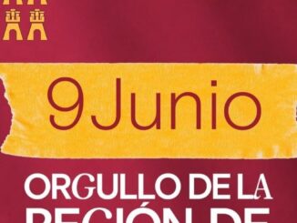 Carrusel de la campaña de la Región de Murcia con el lema 'Una tierra con alma' invitando a ciudadanos a compartir su visión de la región