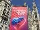 FOTO ARCHIVO. - Vista de los preparativos para el Festival de la Canción de Eurovisión este sábado, en Viena. El Festival de la Canción de Eurovisión arranca mañana, domingo, en Viena, su edición más polémica en años, sin la participación de España y otros cuatro países por la presencia de Israel, y con más seguridad, menos banderas y una ciudad preparada tanto para la fiesta como para protestas. El pistoletazo de salida llega el domingo con la tradicional 'alfombra turquesa', el desfile de los cantantes de los 35 países que se presentan en el concurso. EFE/ Sara Corsellas