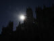 El sol visto tras el Palacio de Cibeles este miércoles en Madrid. EFE/Mariscal