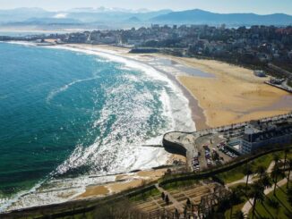 Presentación del servicio de salvamento y dispositivo de limpieza de playas de Santander