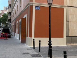 Fachada renovada del Teatro Circo de Albacete tras trabajos de reparación y pintura realizados por el Ayuntamiento