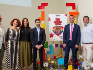 Cartel promocional de la Tomatina 2026 de Buñol con elementos de la fiesta de tomates