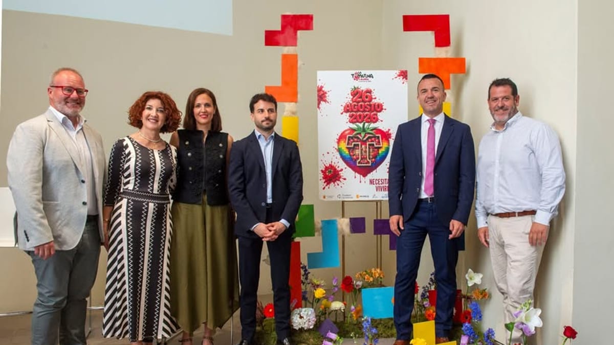 Cartel promocional de la Tomatina 2026 de Buñol con elementos de la fiesta de tomates