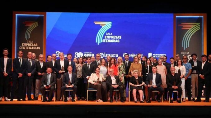 Toni Pérez reconoce el legado de empresas centenarias El presidente Toni Pérez en la VII Gala de Empresas Centenarias de la provincia