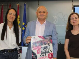Cartel del XI Torneo nacional de fútbol sala femenino a beneficio de Asprona, con información del evento del 13 de junio en el Pabellón de la Universidad