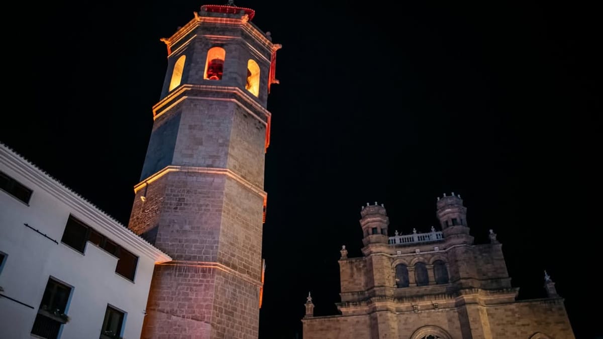Castellón ilumina sus monumentos con los colores de la bandera española en celebración del triunfo de la selección