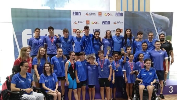 Club de Natación Pozuelo recibe el Premio Siete Estrellas del Deporte de la Comunidad de Madrid en la categoría de deporte inclusivo